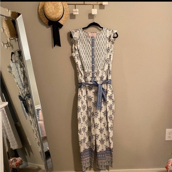 Beautiful gal meets glam romper. New. Never worn. Size XL (16-18) - Picture 4 of 7